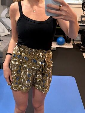 Olive & Black High-Waist Tie-Front Shorts